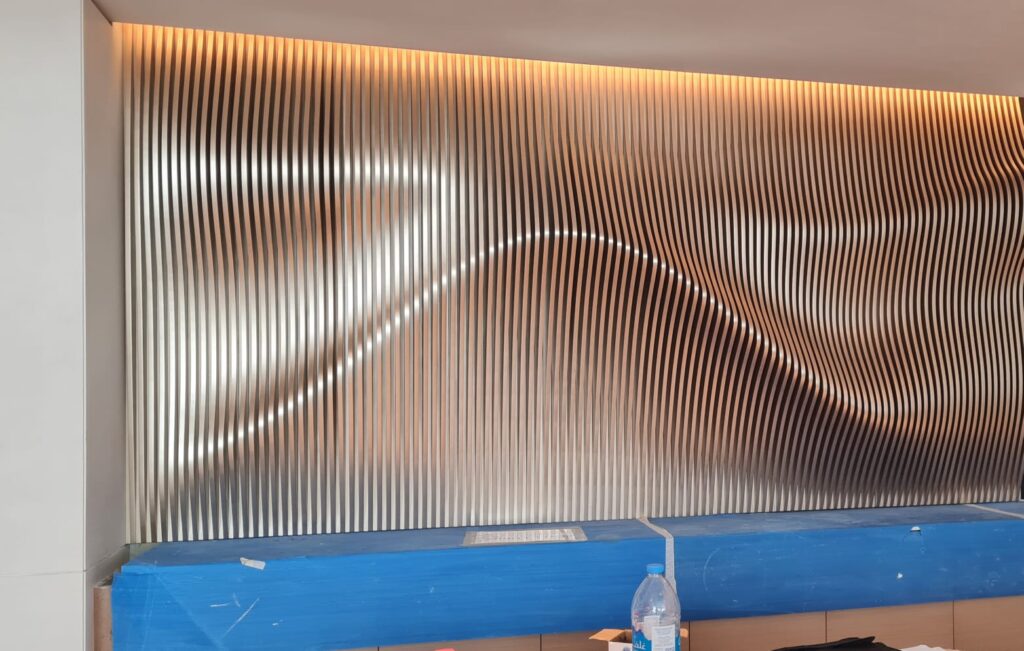 HEADBOARD & CLADDING